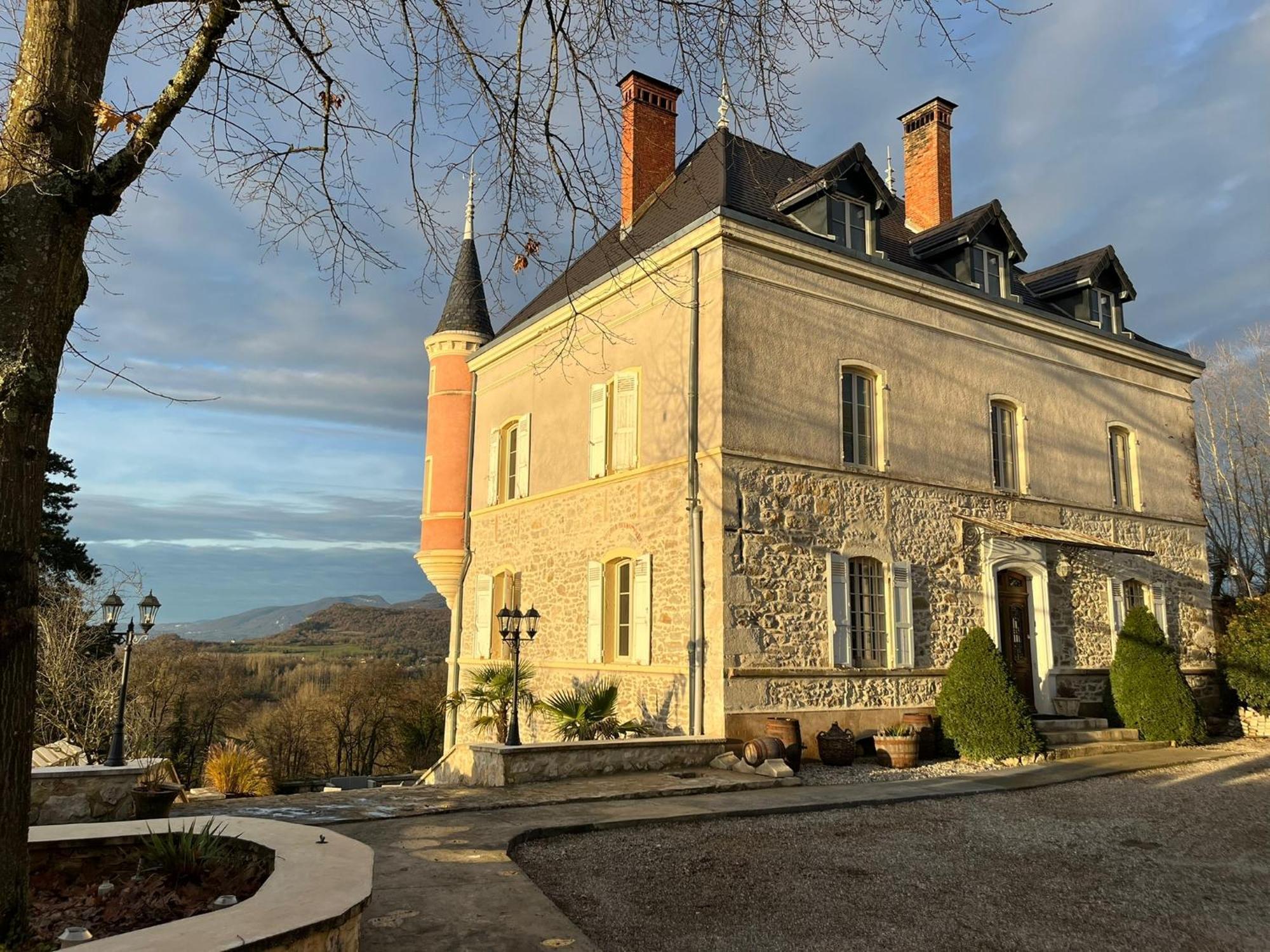 Chateau De Saint-Genix Esterno foto